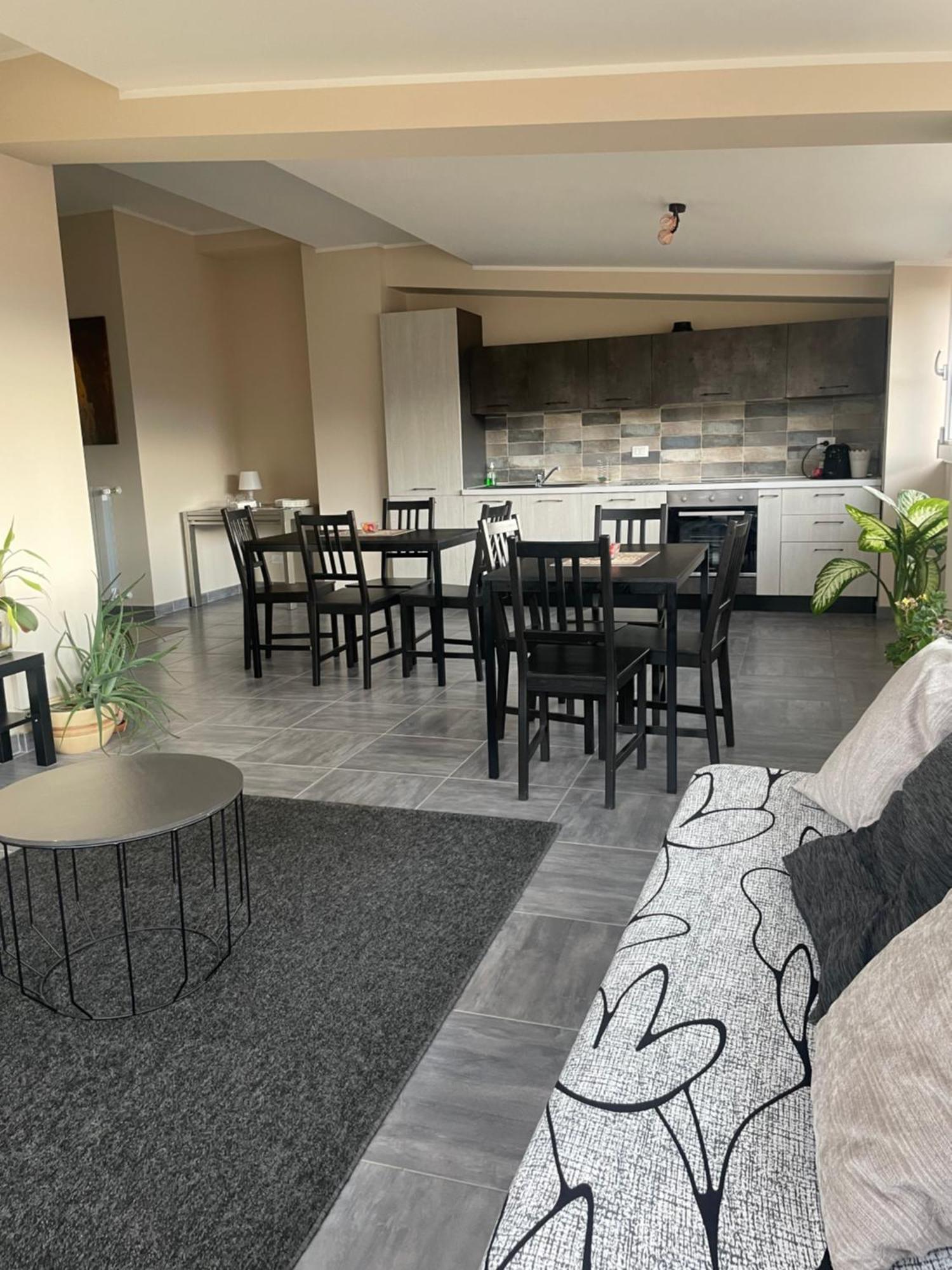 Casa Renzo Hotel L'Aquila Luaran gambar